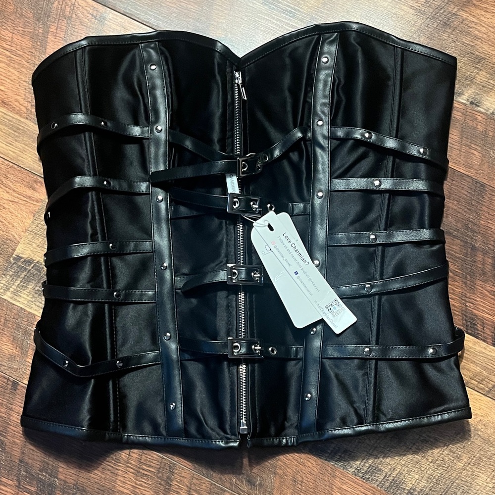 Black Strappy Corset Top in box 29 - Picture 2 of 6